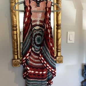 Justify crocheted vest M NWT Rust, blues, purple, pink and white